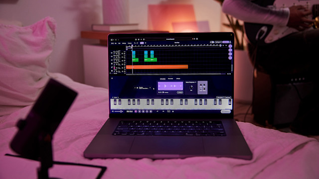 Recording virtual instruments online using Soundtrap