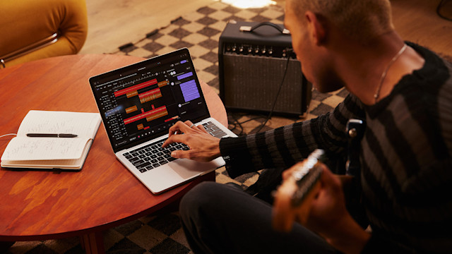 A guitarist mixing with distortion in Soundtrap